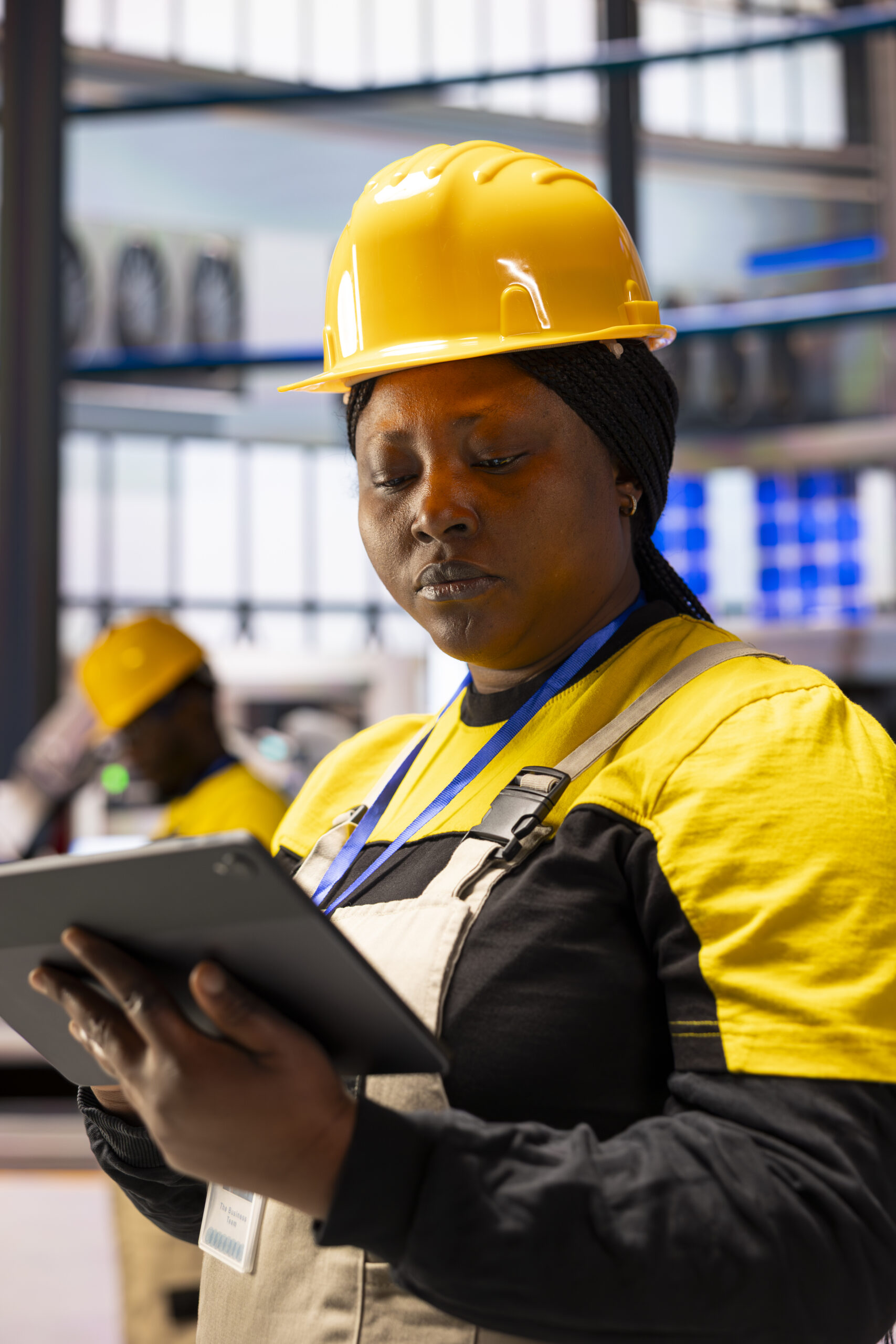 professional engineer overseeing industry 4.0 production